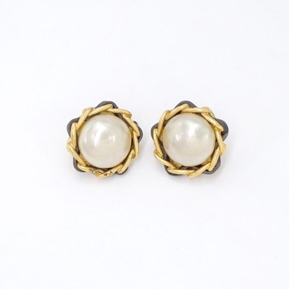 CHANEL Black Leather Pearl Button Earrings Gold Tone 93A Auth c1129 - Picture 1 of 6